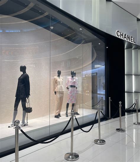 how to get a job at chanel corporate|careers at Chanel.